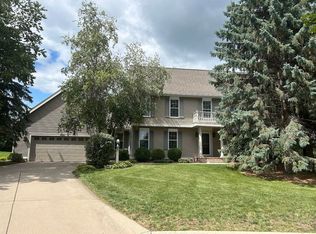 6710 Sandstone Cir, Middleton, WI 53562