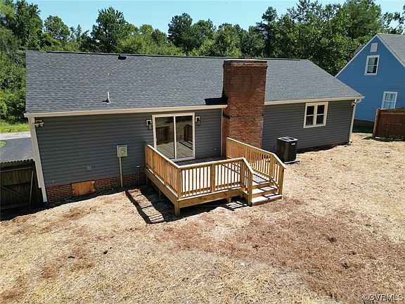 3rd image of 403 Brookedge Dr