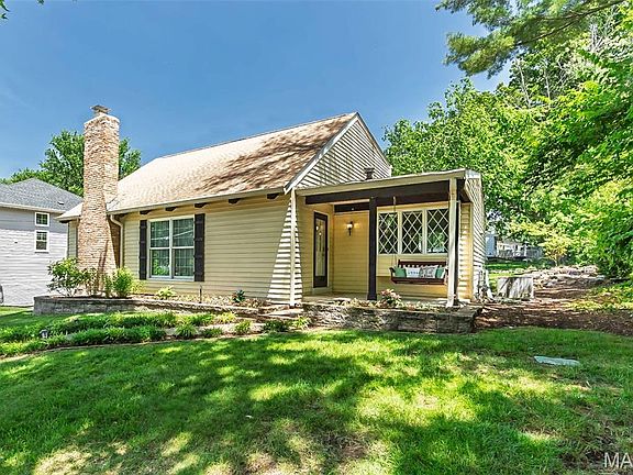 2nd image of 908 Twin Pine Dr