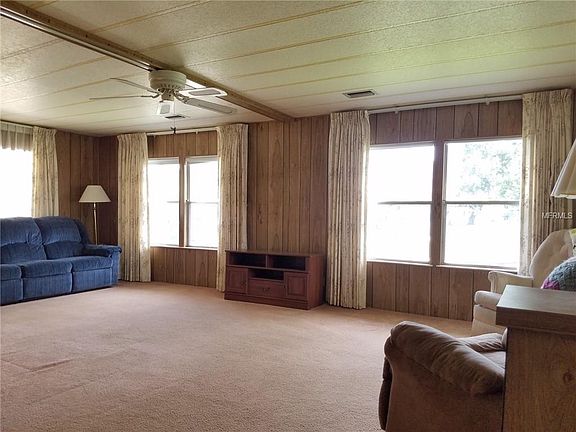 2nd image of 2122 Oak Grove Dr #79