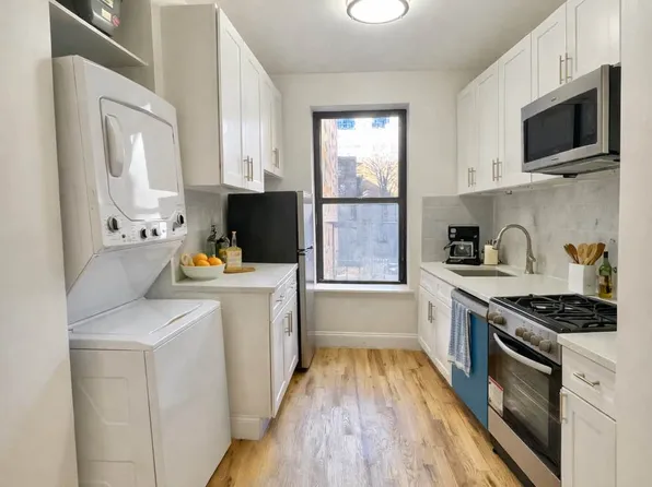 1229 1st Avenue image 1 of 10