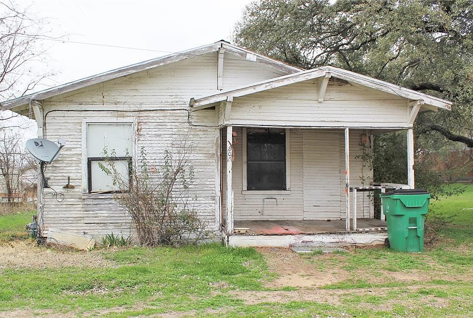 1st image of 805 S 1st Ave