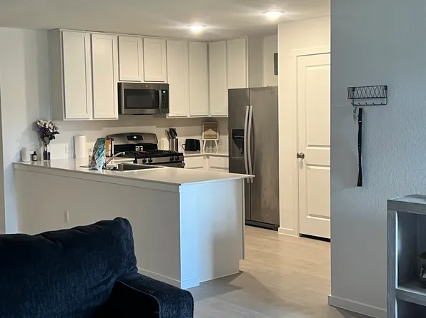 6903 Solar Rdg, San Antonio, TX 78252