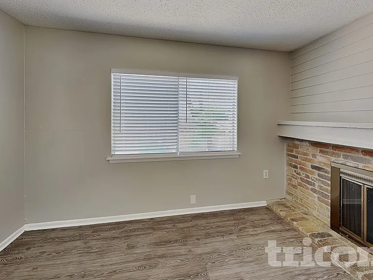 5815 Brambletree St — Photo 4