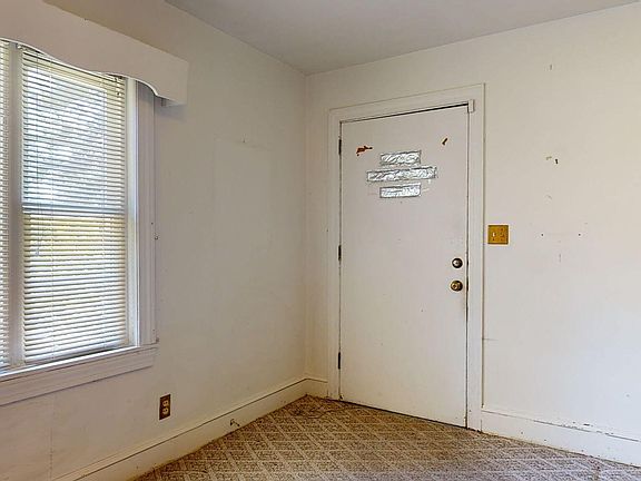 4th image of 2601 Crockett Drive