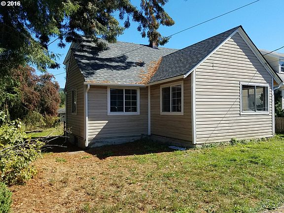 2nd image of 210 Roake Ave SE