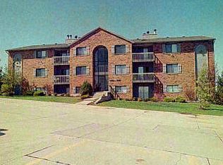 9481 Woodland Hills Dr, Hamilton, OH 45011