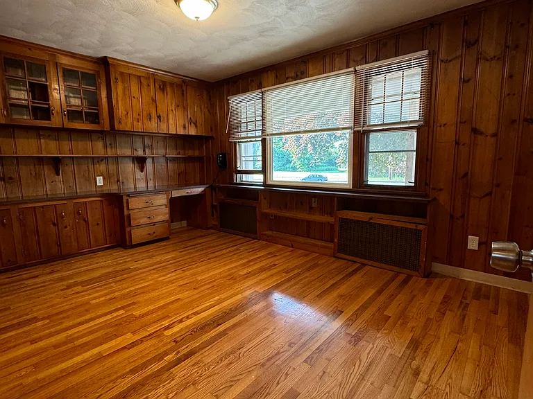 174 Russell St — Photo 26