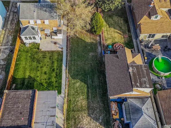 1318 Harvey Ave, Berwyn, IL 60402