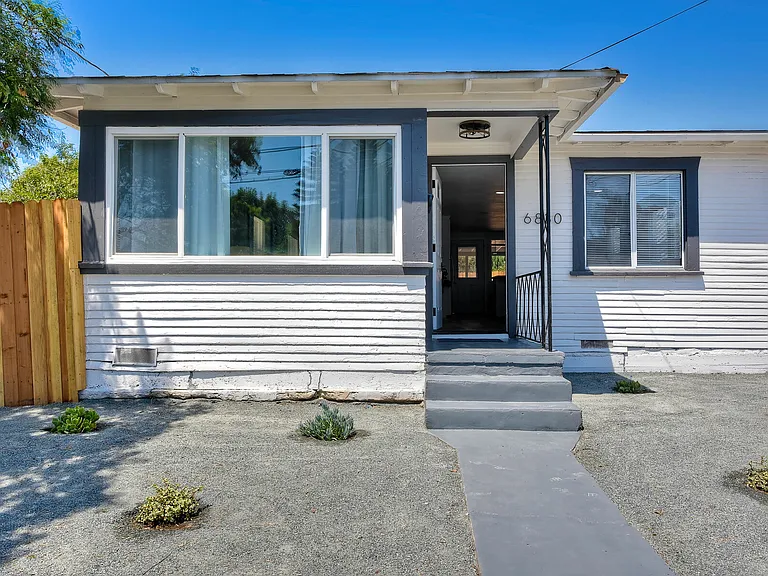 6830 Tower St — Photo 3