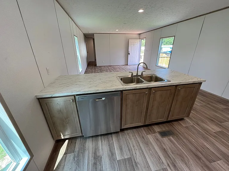 515 Tom Mann Rd — Photo 41