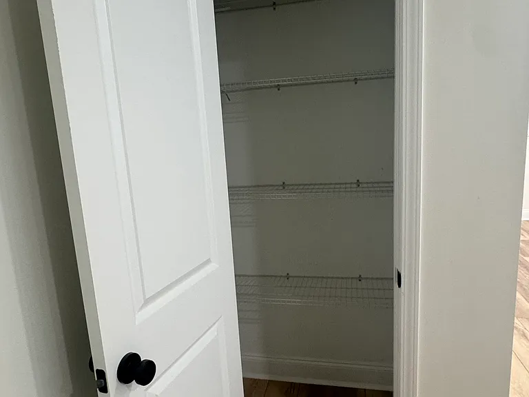 672 Cassanova St SE #B — Photo 13