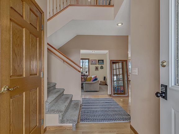3rd image of 2712 Edward Dr