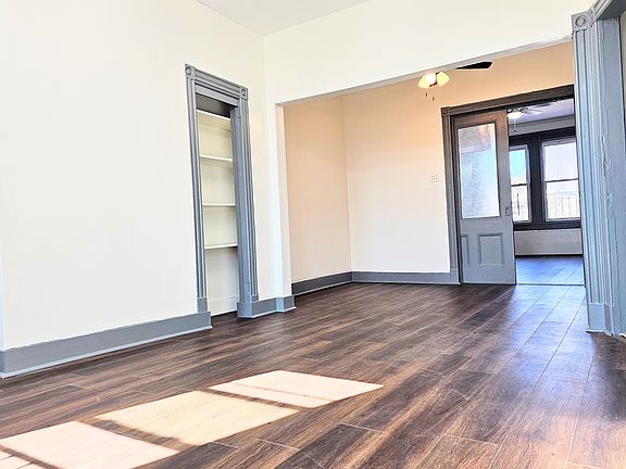 2nd image of 434 44th St #3