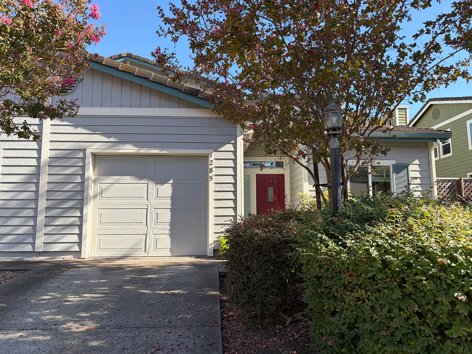 3 bed, 1855 sqft, $4,500 — Photo 1