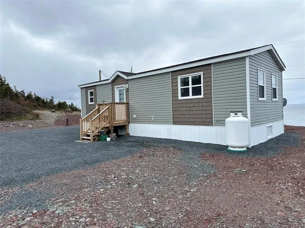 12 Bank Road, Cavendish, NL A0B1J0