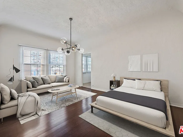 5320 W Olympic Blvd #23 — Photo 8