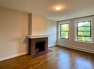 11 Stearns Rd #3V, Brookline, MA 02446