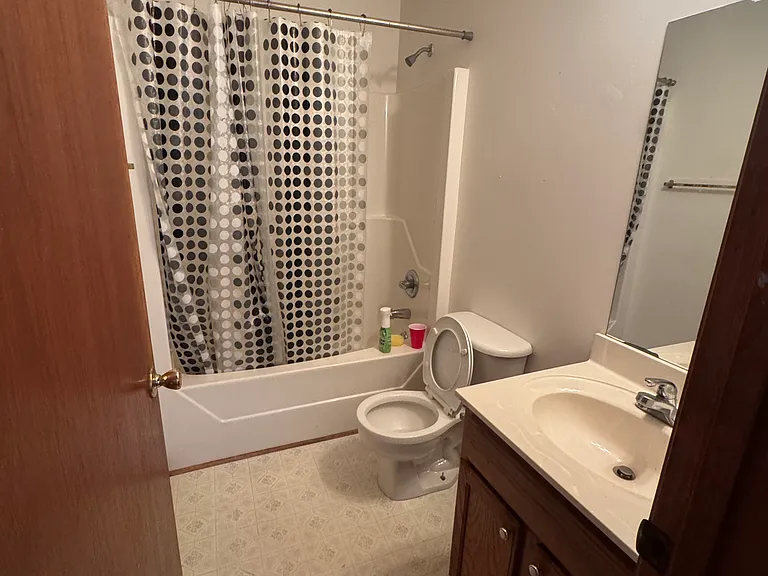 2497 Troy Ct — Photo 8
