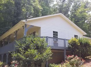 472 Old Cherry Mountain Trl, Hayesville, NC 28904