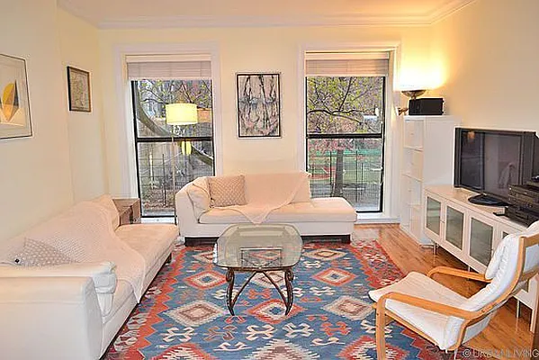 Rented by Urban Living | media 32