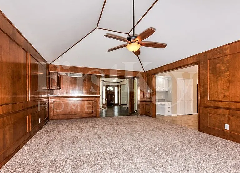 9777 Gerald Dr — Photo 4