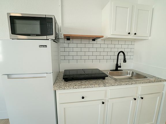 4th image of 2407 N Arkansas Ave #A