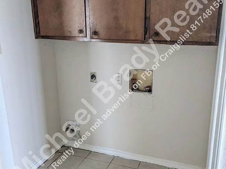 3262 Matthews Dr — Photo 14