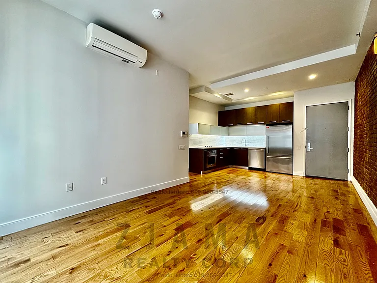 72 Willoughby St #3 — Photo 4