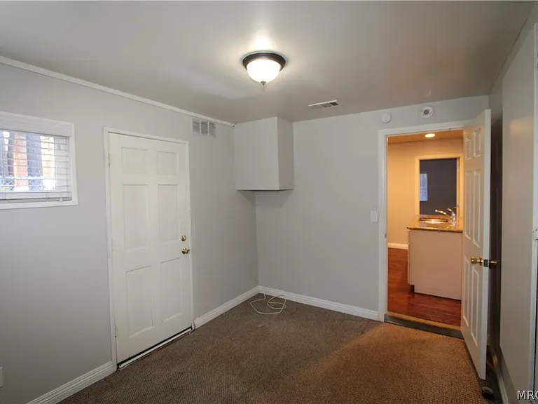 535 Badger Ln — Photo 15
