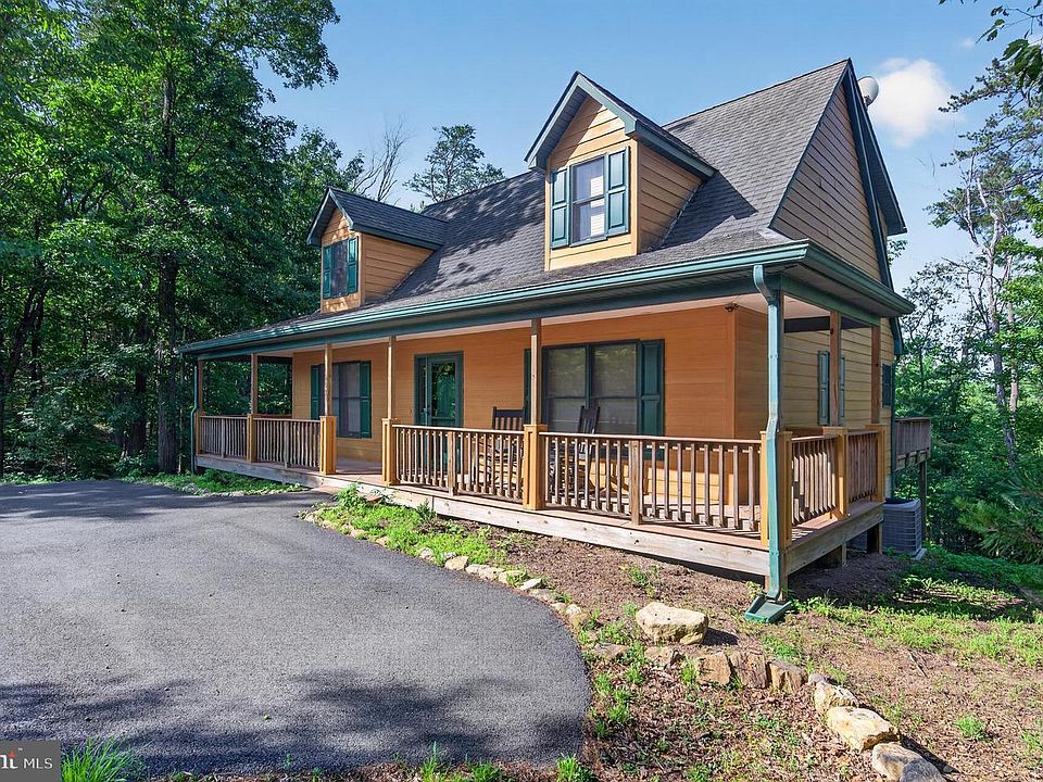 1st image of 14 Vickie Way