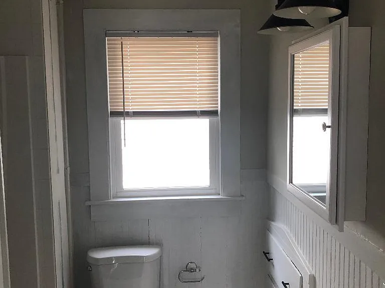 60 Sunset Ave — Photo 3
