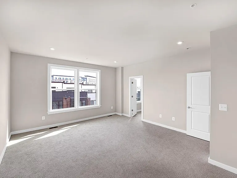 16124 Connors Way — Photo 36