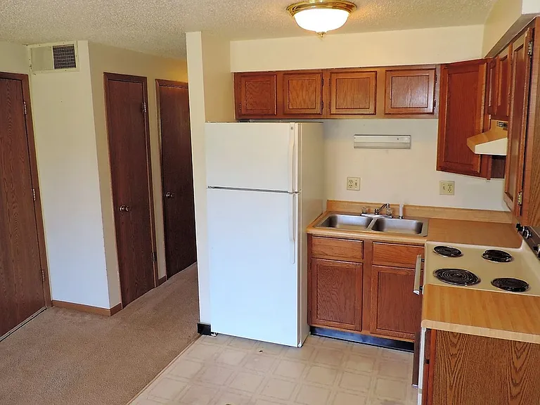 2639 Westwinds Dr #1 — Photo 7