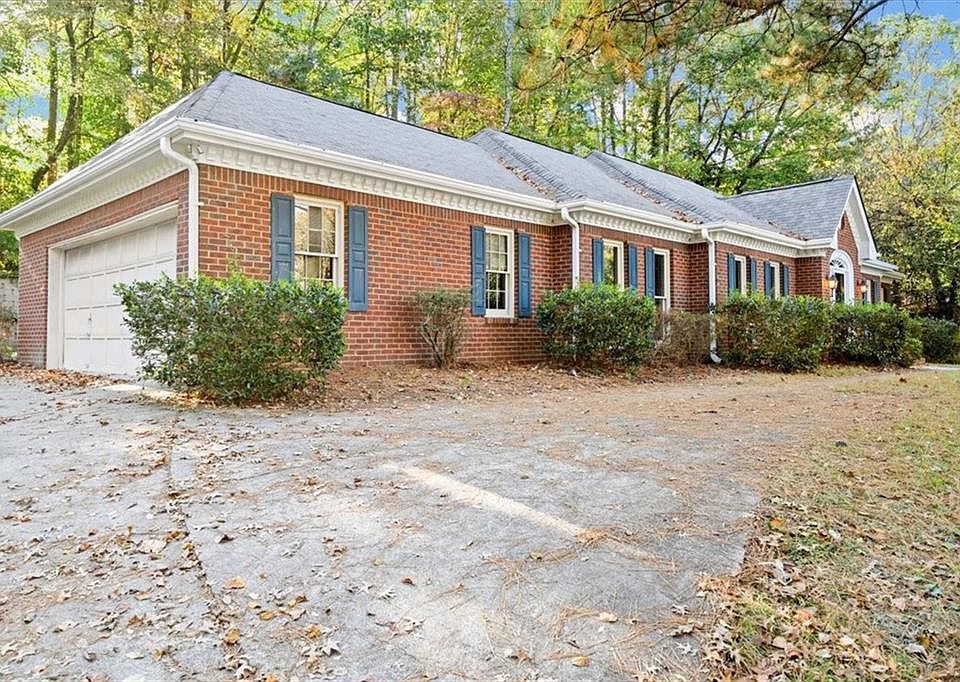 1st image of 5692 Bloomingdale Ct