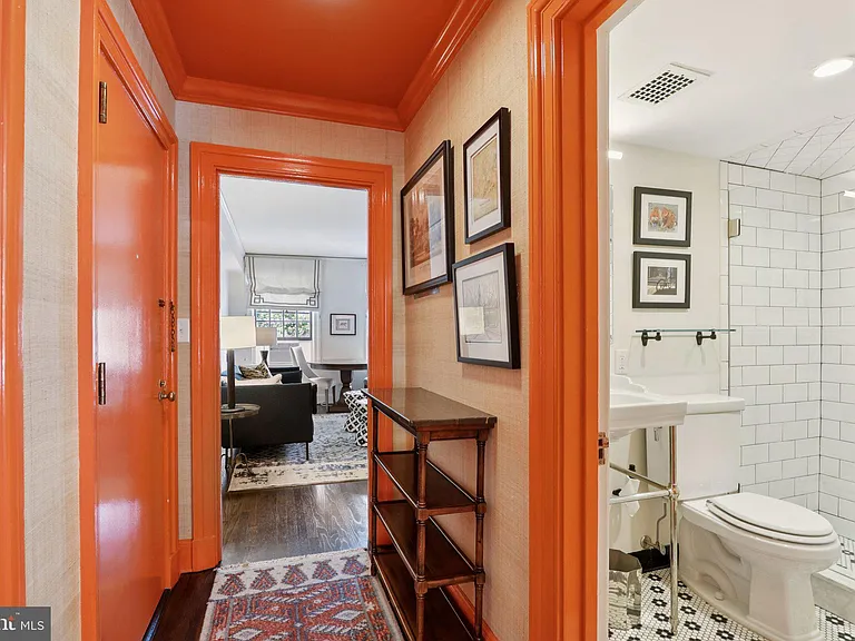 31 Palmer Sq W #A — Photo 6