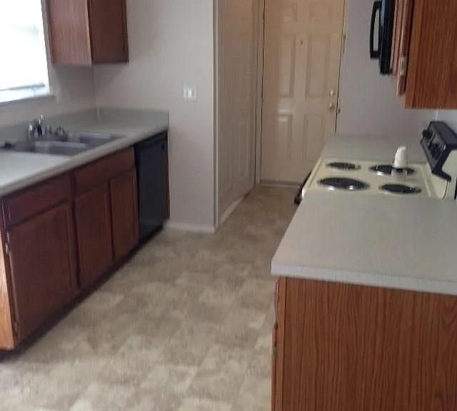 6909 Indiana Ave — Photo 12