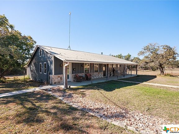 3rd image of 111 Fischer Cove Dr