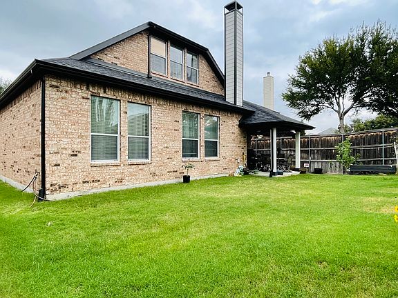 4th image of 8664 Robertson Dr