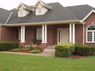 3201 Crown Pointe Rd, Lincoln, NE 68506