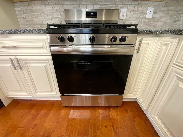8422 Madison Pl — Photo 115