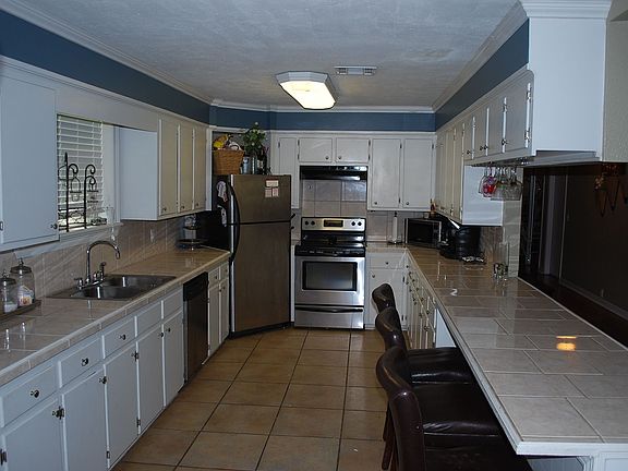 2nd image of 6711 Sun Meadow Ln