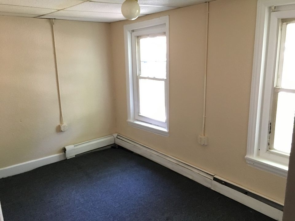 2nd image of 614 Swede St APT 2