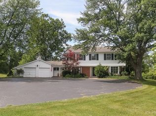 22228 N Bertha Ln, Barrington, IL 60010