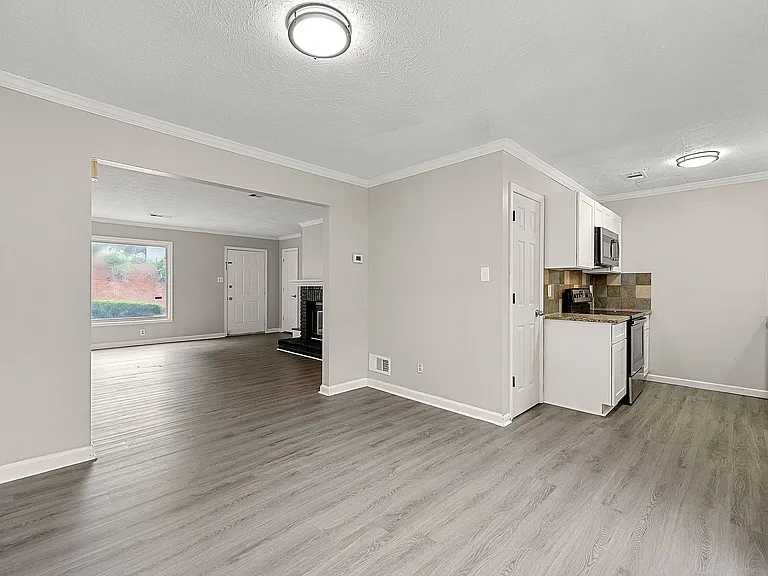 218 Mill Creek Pl — Photo 6