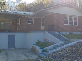 1338 Ellett Rd, Christiansburg, VA 24073