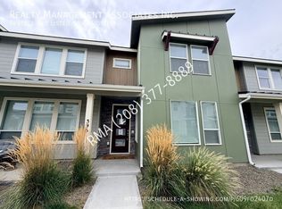 396 N Traquair Ln, Meridian, ID 83642