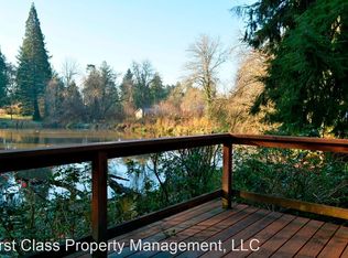 3635 SW 87th Ave APT 16, Portland, OR 97225