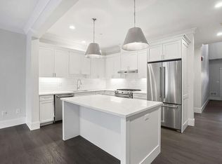 7 Southfield Dr #7, Dover, MA 02030