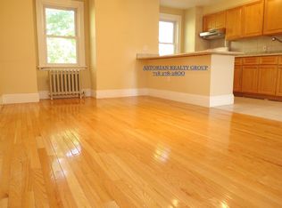 21-25 28th St #3, Astoria, NY 11105